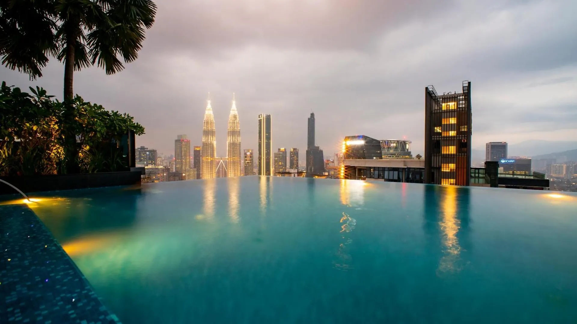 Moonway Suites At Eaton Klcc Kuala Lumpur