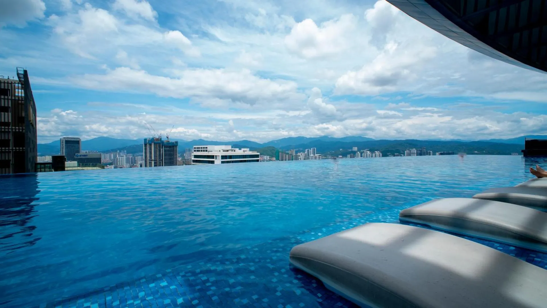Apartment Moonway Suites At Eaton Klcc Kuala Lumpur