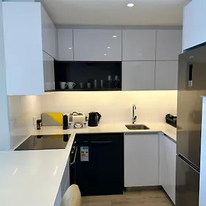 احجز هنا