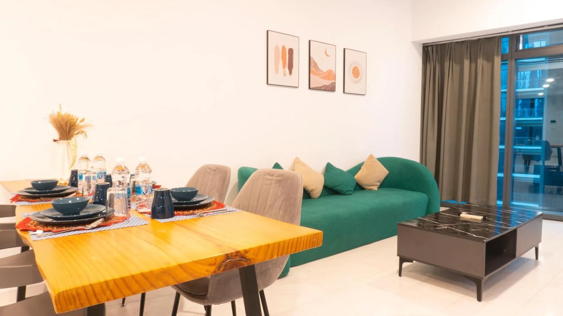 Moonway Suites At Eaton Klcc Kuala Lumpur 0*,